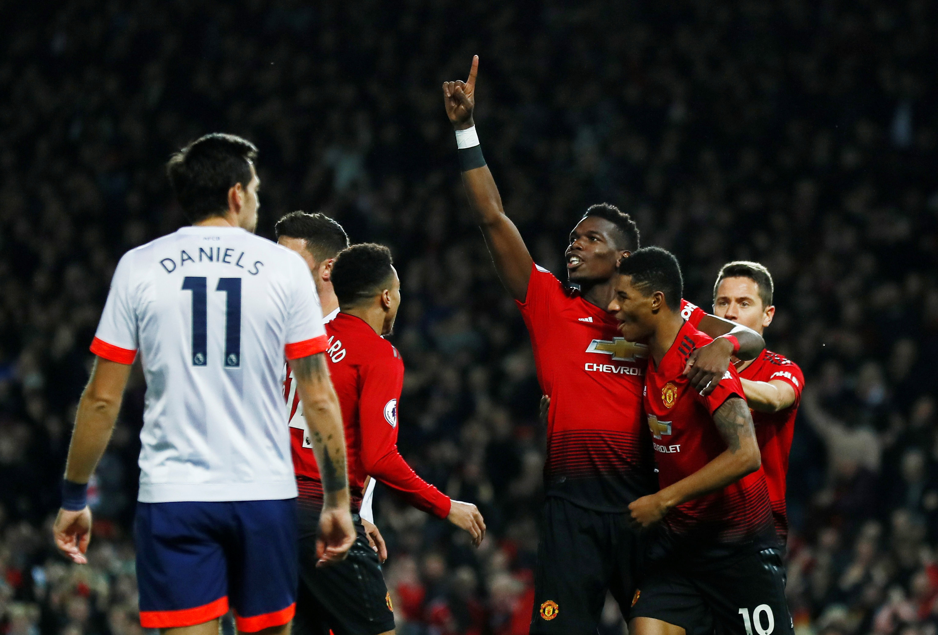 巩固球队的 巩固球队的